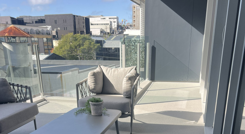 Viking Dec-K-ing Helps Deliver Durable Apartment Walkways and Decks