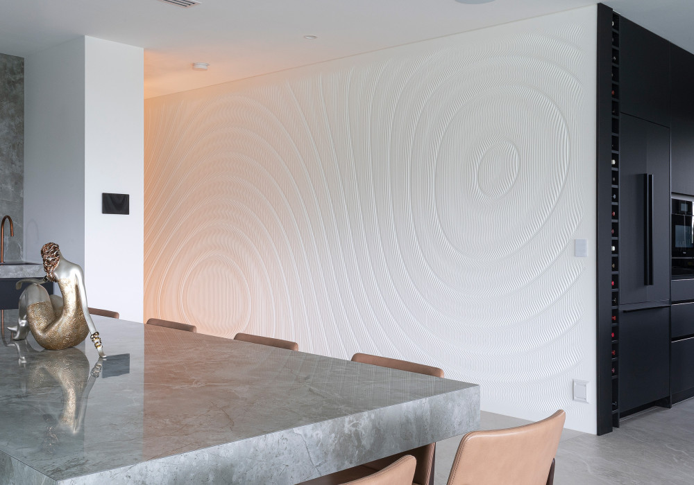 Creating a Distinctive Architectural Feature with Mario Romano Walls