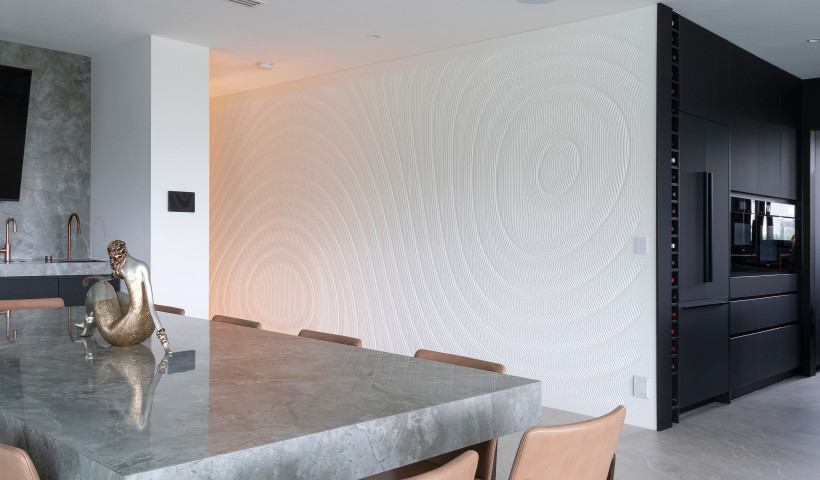 Creating a Distinctive Architectural Feature with Mario Romano Walls