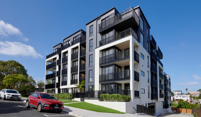 Delivering Coordinated Balustrade and Screening Solutions for Loxley Apartments
