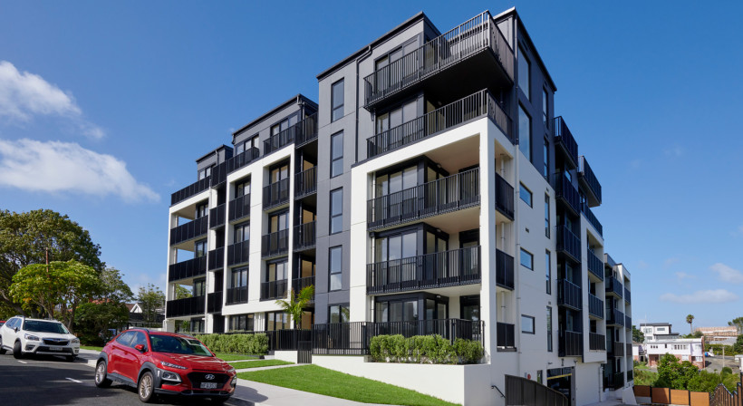 Delivering Coordinated Balustrade and Screening Solutions for Loxley Apartments