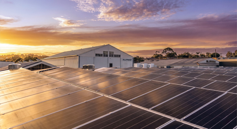 Reducing Embedded Carbon by Smart Selection of Manufacturer