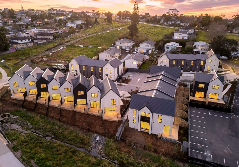 Multi-Dwelling Roofing Solution Balances Durability, Cost and Speed on Molley Green Development