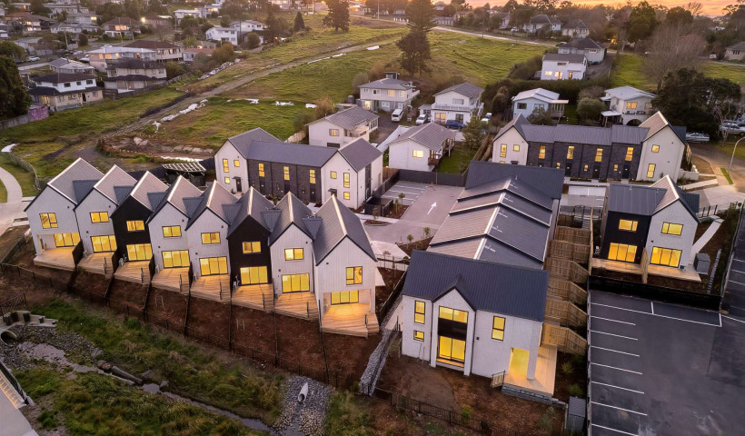 Multi-Dwelling Roofing Solution Balances Durability, Cost and Speed on Molley Green Development