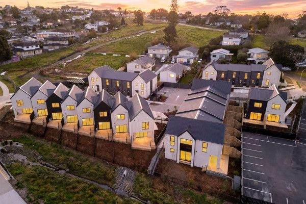 Multi-Dwelling Roofing Solution Balances Durability, Cost and Speed on Molley Green Development