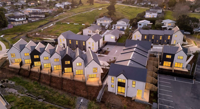 Multi-Dwelling Roofing Solution Balances Durability, Cost and Speed on Molley Green Development