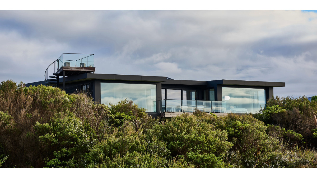 Image 4: Moggs Creek residence, Victoria, Australia, 1980’s home refurbished by Creative Lifestyle Homes. The coastal home used ThermalHeart thermally broken window and door systems to improve thermal comfort and energy performance while enabling large areas of glazing and uninterrupted ocean views. Windows and doors by Salthouse Windows. Photography by Nikole Ramsay.