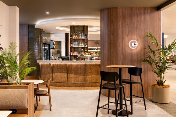 Designing Hospitality Spaces That Balance Atmosphere and Performance