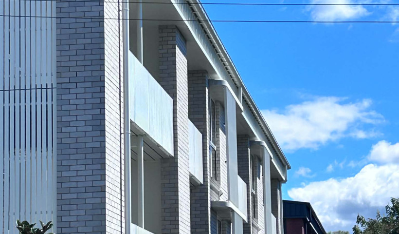 ROCKWOOL Outsulation and OutFix Brick Ties in High-Performance Apartment Design